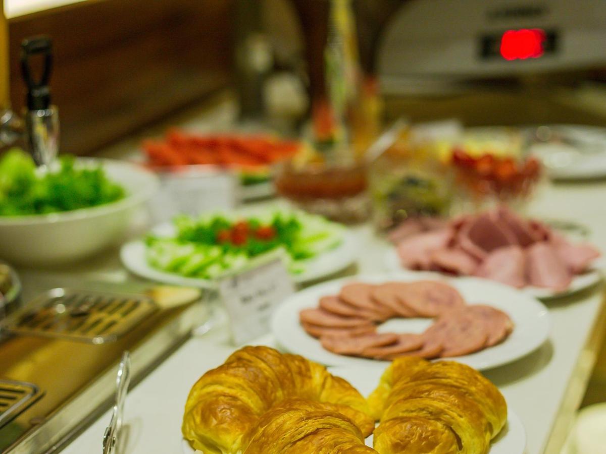 Emerald Boutique Hotel Ханой Екстер'єр фото