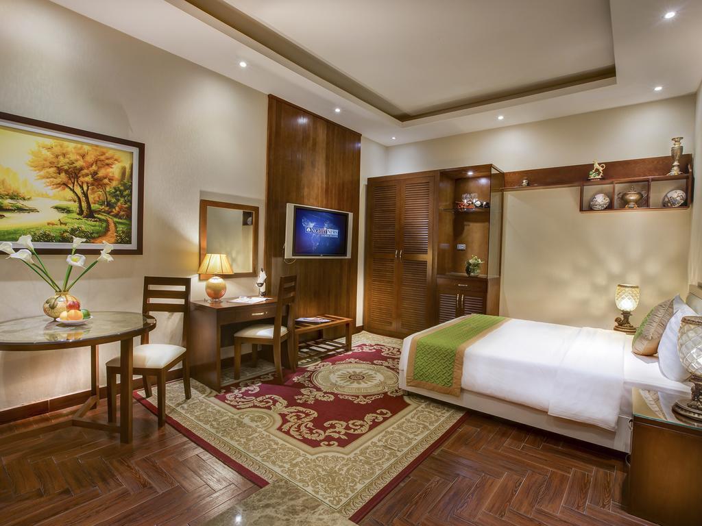Emerald Boutique Hotel Ханой Екстер'єр фото